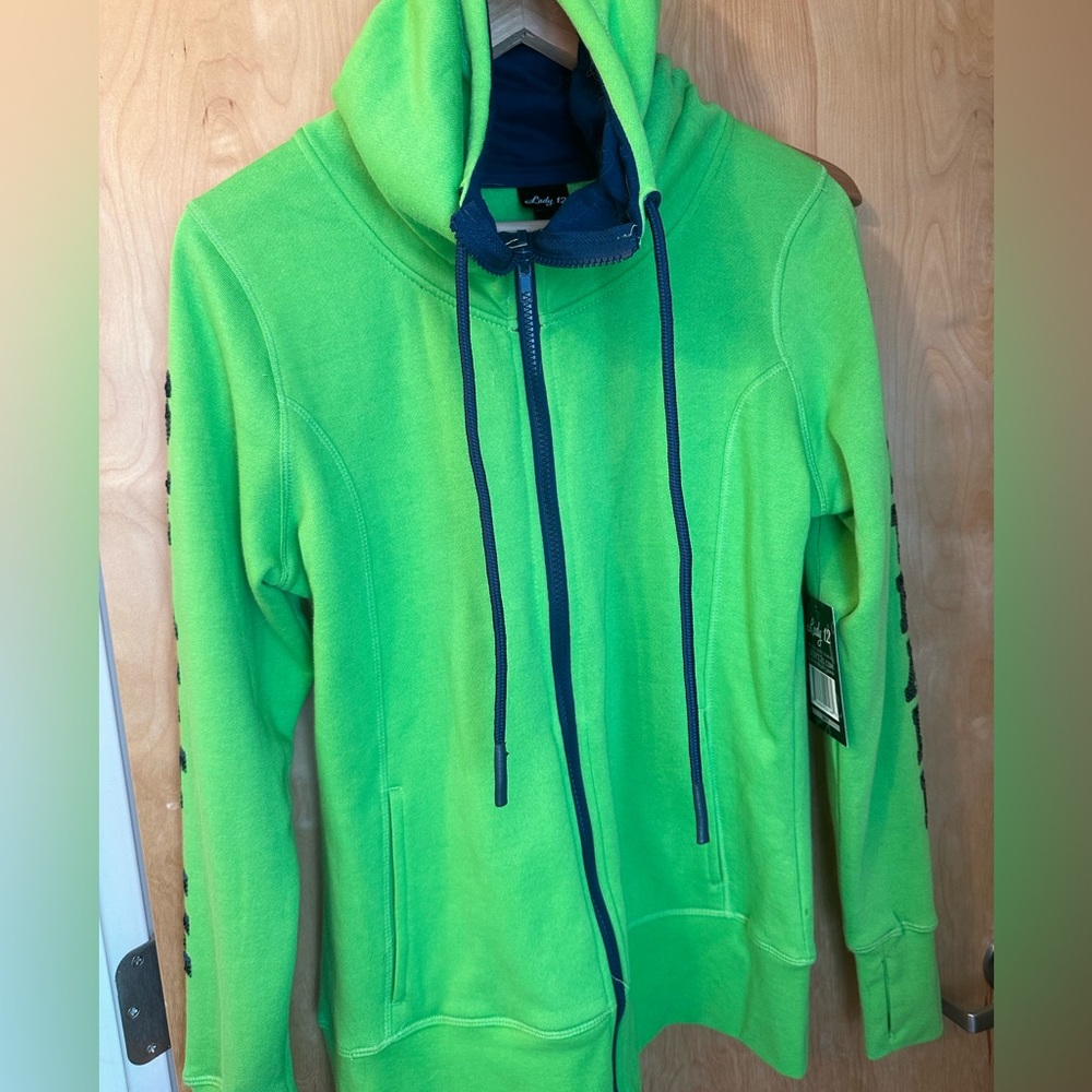 Seahawks green Lady 12 Seattle Football long sleeve zipped hoodie. Size S.